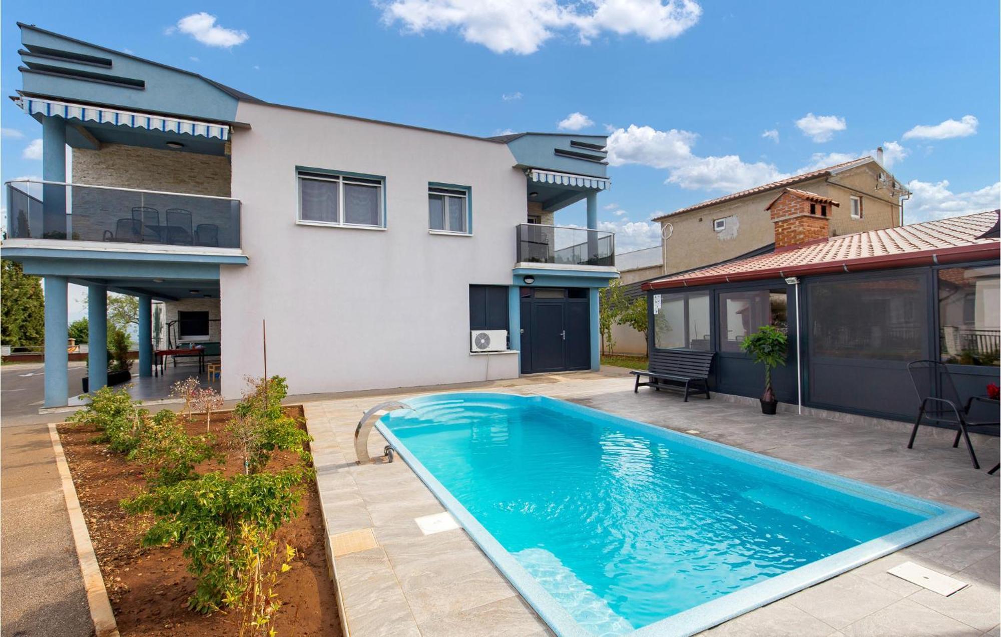 1 Bedroom Beautiful Apartment In Vrh Vrh  Εξωτερικό φωτογραφία