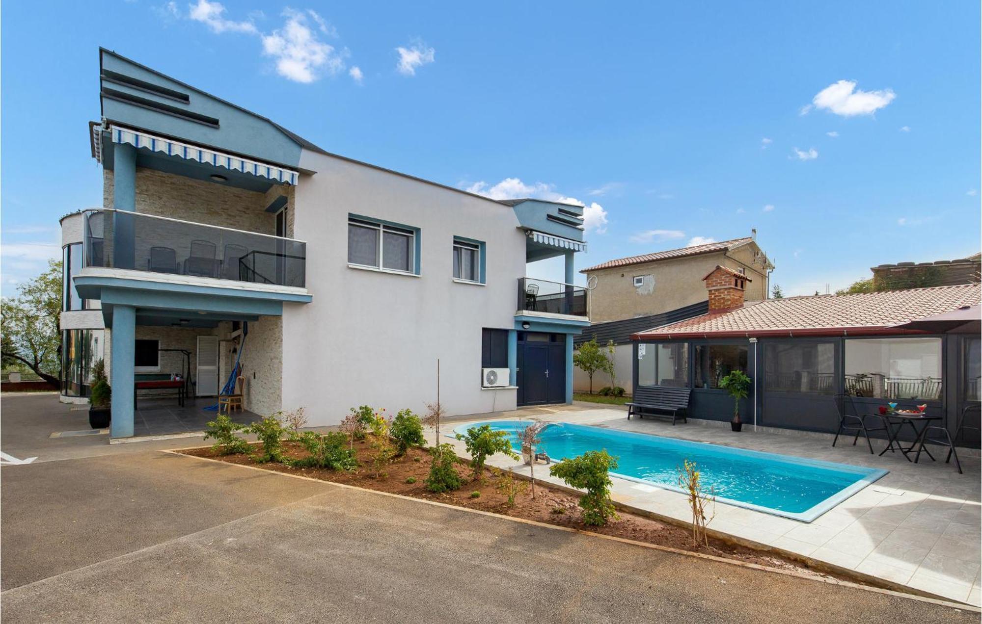 1 Bedroom Beautiful Apartment In Vrh Vrh  Εξωτερικό φωτογραφία