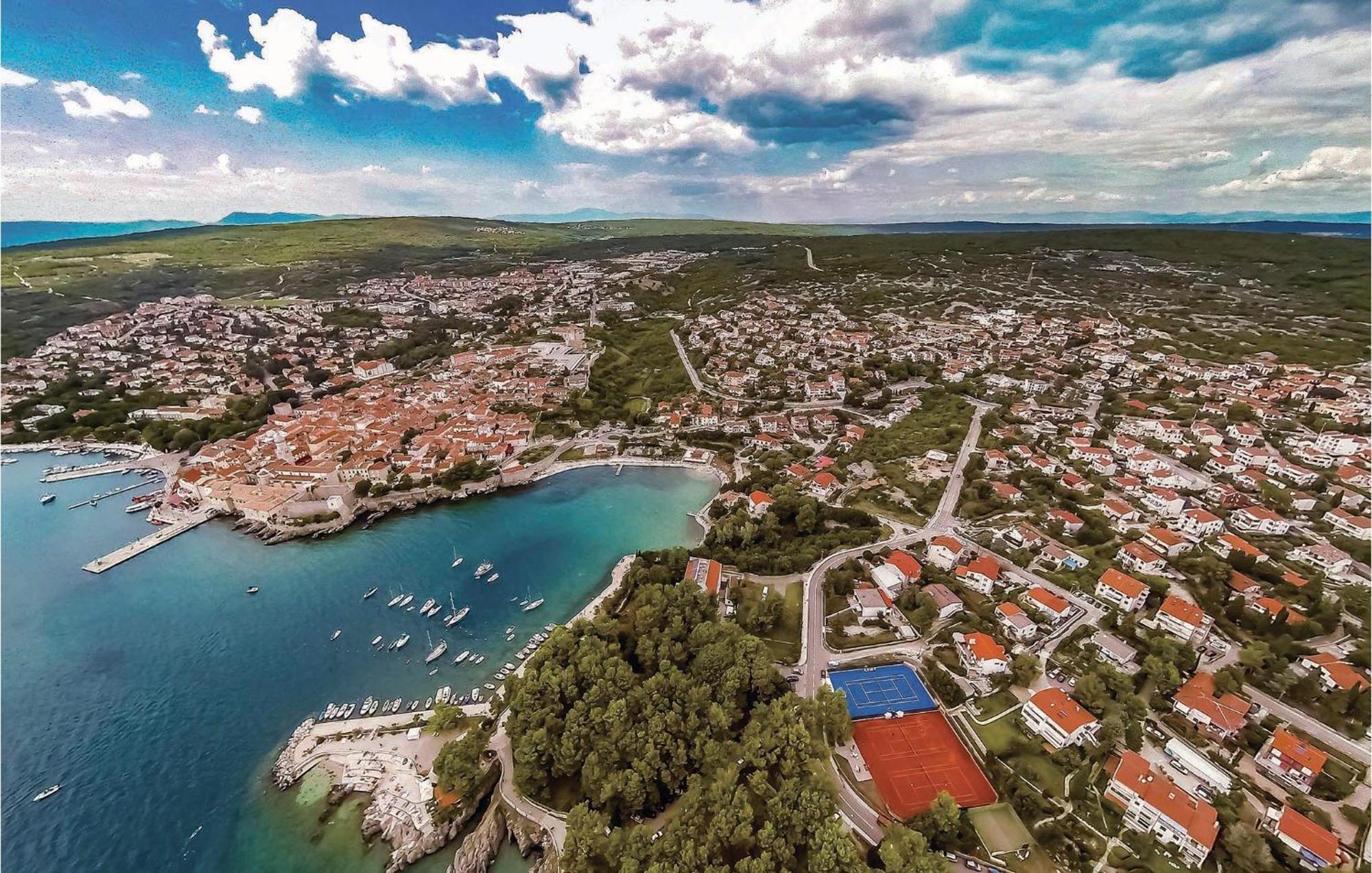 1 Bedroom Beautiful Apartment In Vrh Vrh  Εξωτερικό φωτογραφία